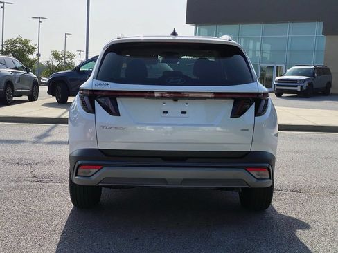 Used 2025 Hyundai Tucson SEL AWD/4WD image 6