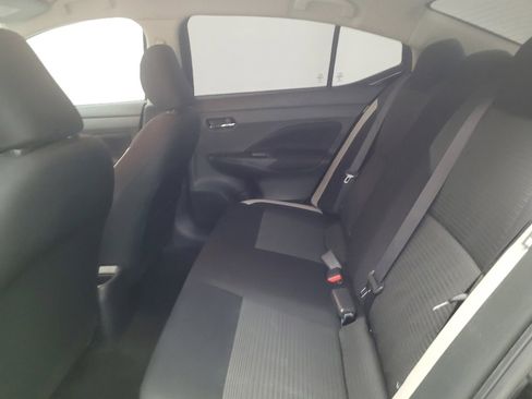 Used 2021 Nissan Versa SV FWD image 18