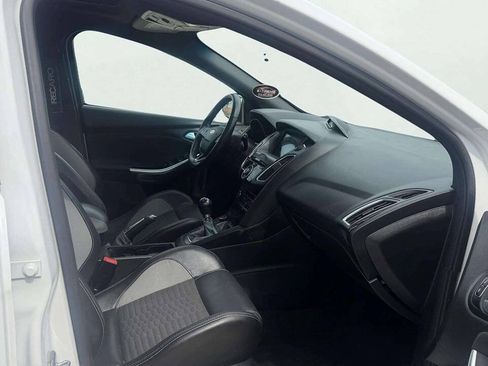 Used 2016 Ford Focus ST w/ Equipment Group 401A FWD image 12