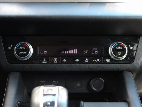 Used 2022 Mitsubishi Outlander SE image 22