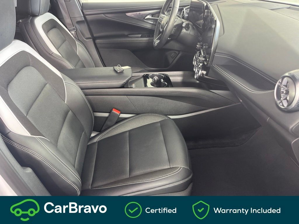 Used 2024 Chevrolet Blazer EV LT AWD/4WD image 5
