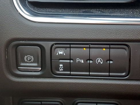 Used 2023 Chevrolet Tahoe LT AWD/4WD image 25