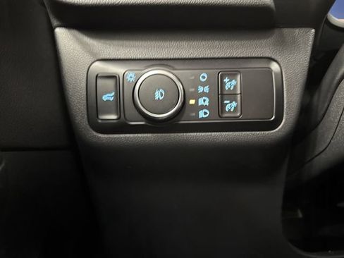 Used 2025 Ford Escape Platinum image 25