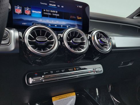 Certified 2026 Mercedes-Benz GLB 35 AMG 4MATIC image 20
