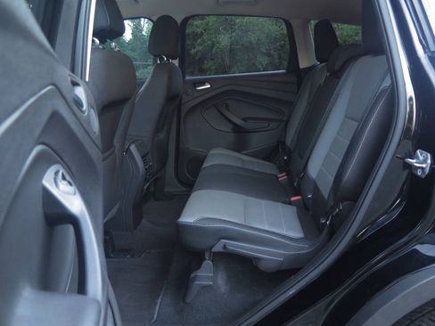 Used 2016 Ford Escape SE w/ Equipment Group 201A FWD image 15