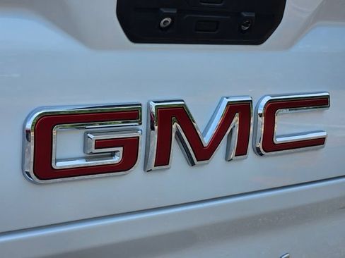 Used 2020 GMC Sierra 1500 Denali w/ Denali Premium Package AWD/4WD image 15