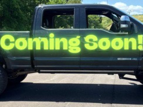 Used 2022 Ford F250 Platinum w/ FX4 Off-Road Package AWD/4WD image 9