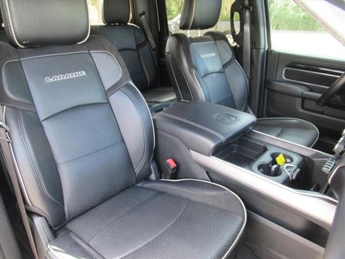 Used 2022 RAM 3500 Laramie image 8