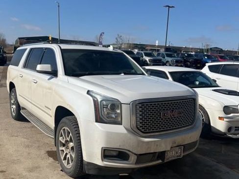 Used 2017 GMC Yukon XL Denali w/ Open Road Package image 2