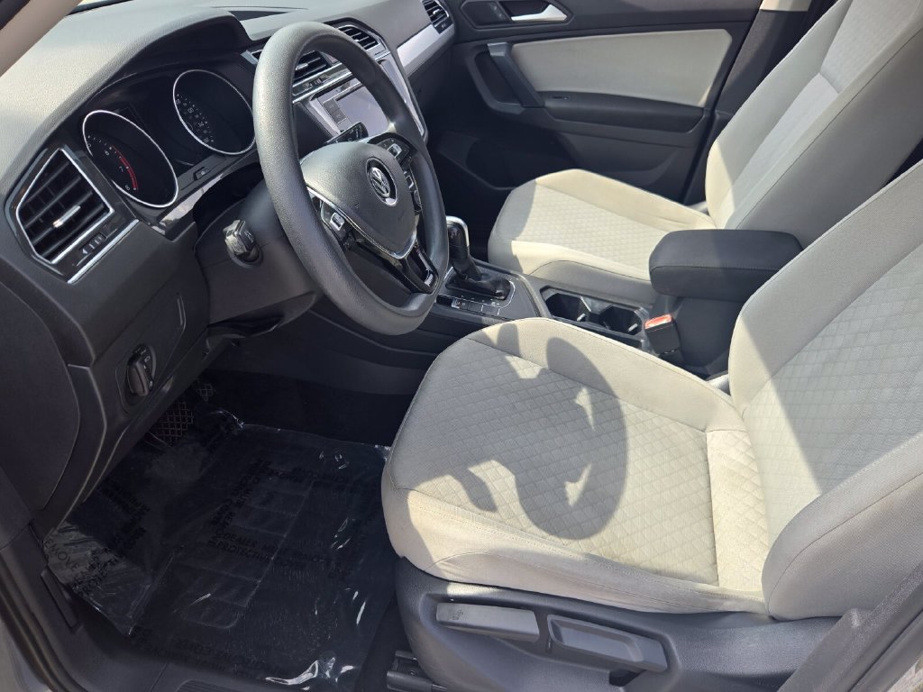 Used 2019 Volkswagen Tiguan S w/ Driver Assistance Package FWD image 10
