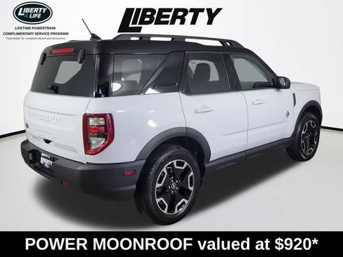 Used 2023 Ford Bronco Sport Outer Banks w/ Tech Package AWD/4WD image 3