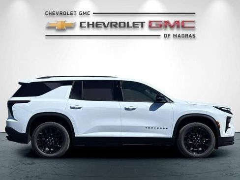 New 2026 Chevrolet Traverse LT w/ Enhanced Driving Package AWD/4WD image 2