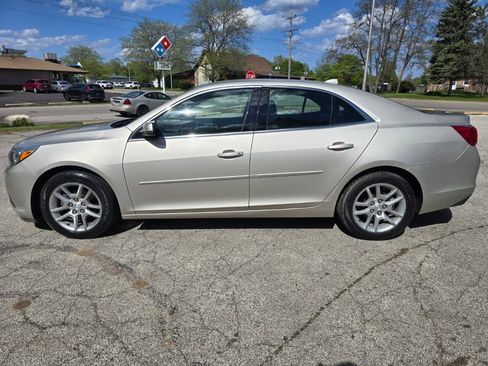 Used 2013 Chevrolet Malibu LT w/ Power Convenience Package FWD image 4