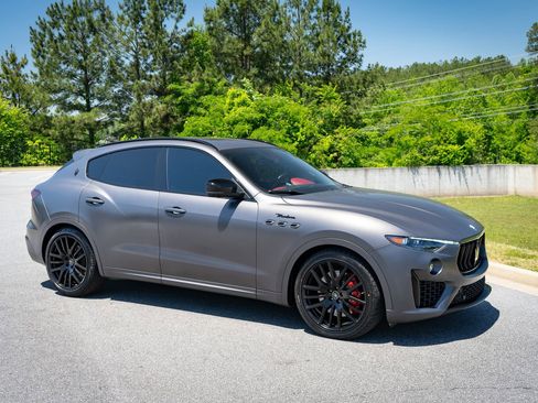 Used 2022 Maserati Levante Modena AWD/4WD image 22