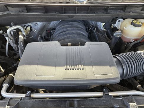 Used 2023 Cadillac Escalade Sport Platinum w/ LPO, Floor Liner Package AWD/4WD image 43