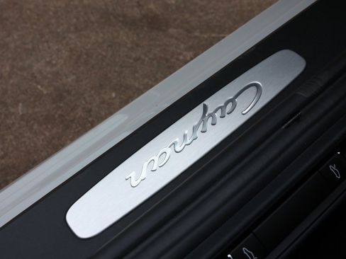 Used 2025 Porsche 718 Cayman image 36