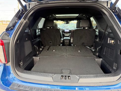 Used 2022 Ford Explorer ST-Line w/ Class IV Trailer Tow Package image 42