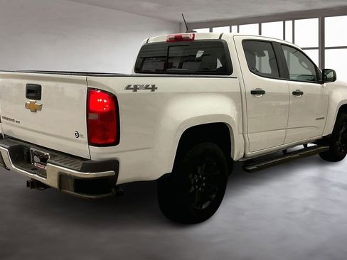 Used 2019 Chevrolet Colorado W/T image 2
