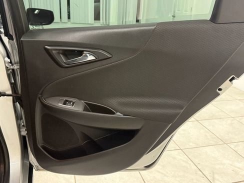 Used 2018 Chevrolet Malibu LT image 20