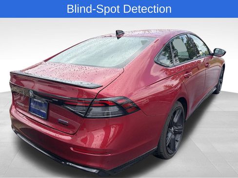 Used 2025 Honda Accord Sport image 3