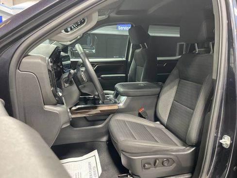Used 2022 Chevrolet Silverado 1500 LT Trail Boss w/ Protection Package AWD/4WD image 12