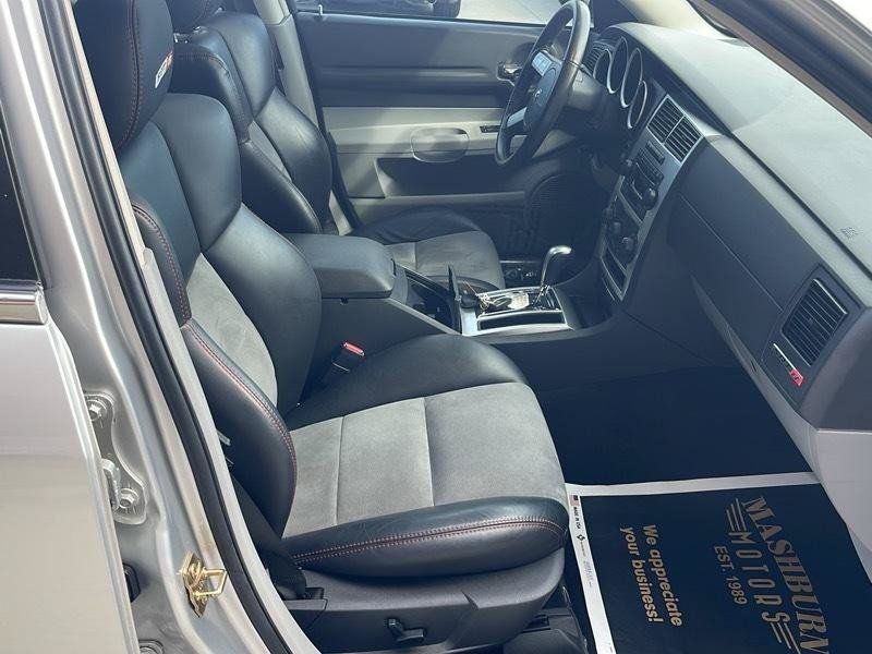Used 2006 Dodge Magnum SRT8 RWD image 43