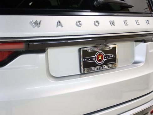 Used 2024 Jeep Wagoneer L Series II w/ Flexible Seating Group image 71