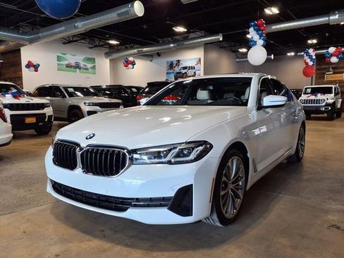 Used 2023 BMW 530i xDrive w/ Executive Package image 3