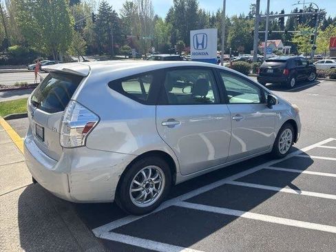 Used 2013 Toyota Prius V Two FWD image 7