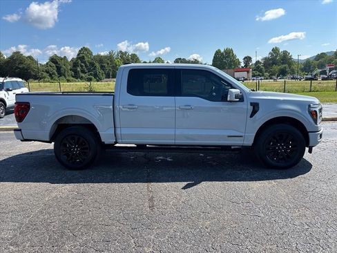 Used 2024 Ford F150 Lariat w/ Equipment Group 502A High AWD/4WD image 9