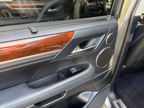 Used 2017 Lexus LX 570 4WD w/ Luxury Package image 76