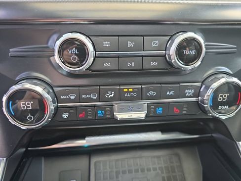 Used 2021 Ford F150 Platinum w/ Equipment Group 701A High AWD/4WD image 29