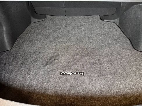 Used 2022 Toyota Corolla LE w/ Carpet Mat Package (TMS) image 22