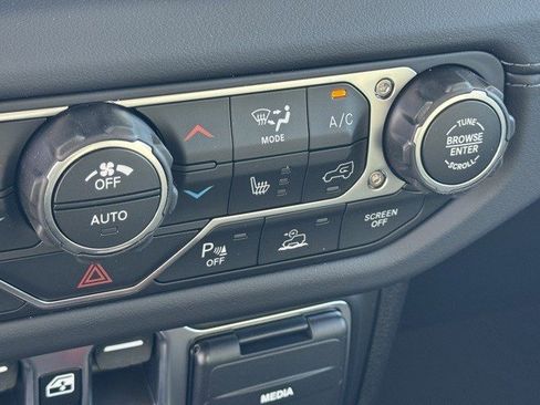 New 2026 Jeep Wrangler Unlimited Rubicon image 22