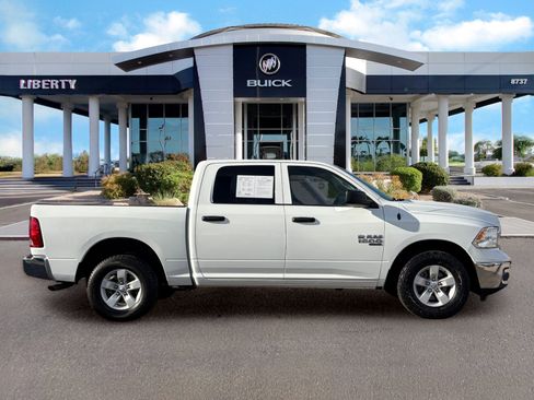 Used 2022 RAM 1500 Classic SLT w/ Electronics Group AWD/4WD image 2