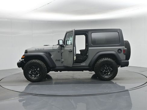 Used 2023 Jeep Wrangler Willys image 31