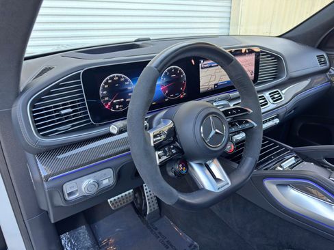 Used 2024 Mercedes-Benz GLS 63 AMG 4MATIC image 14