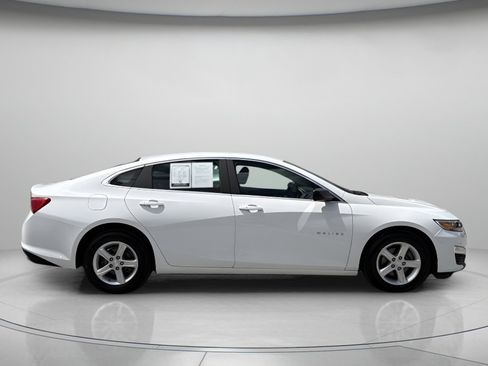Used 2020 Chevrolet Malibu LS FWD image 2