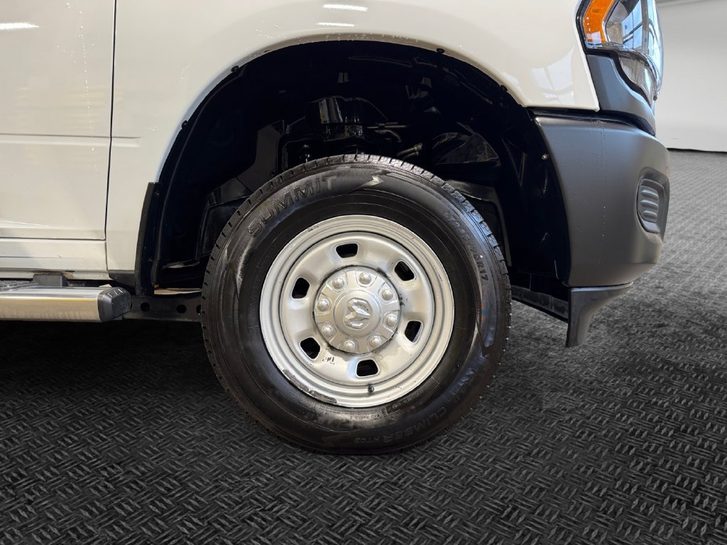 Used 2024 RAM 2500 Tradesman AWD/4WD image 11