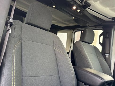 Used 2024 Jeep Wrangler Sport S image 20