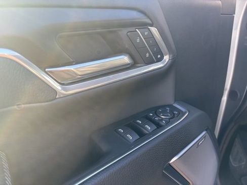 Used 2025 GMC Sierra 2500 Denali w/ Denali Reserve Package image 13