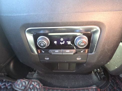 Used 2022 Chevrolet Tahoe Z71 w/ Z71 Off-Road Package image 22