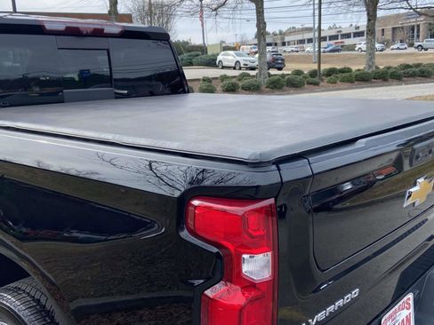 Used 2023 Chevrolet Silverado 1500 High Country w/ High Country Premium Package image 36