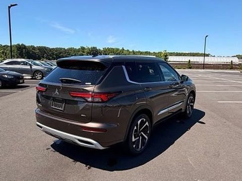 Used 2022 Mitsubishi Outlander SEL AWD/4WD image 3