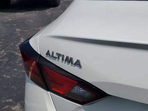 Certified 2025 Nissan Altima 2.5 SL FWD image 7