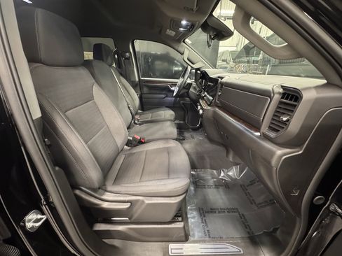 Used 2024 GMC Sierra 1500 Elevation w/ LPO, Elevation Black Package image 22