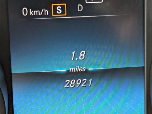 Used 2022 Mercedes-Benz GLC 300 image 11