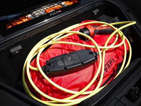 Used 2021 Ferrari SF90 Stradale AWD/4WD image 21