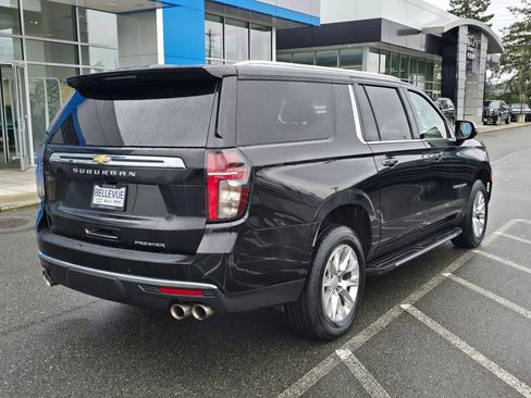 Used 2024 Chevrolet Suburban Premier image 5