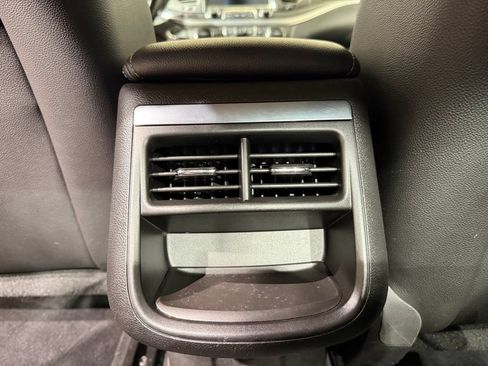 Used 2019 Chevrolet Impala LT FWD image 19